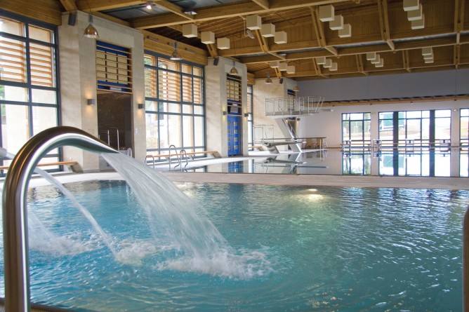 空氣能泳池?zé)岜冒惭b方法和日常維護 空氣能泳池?zé)岜冒惭b方法和日常維護